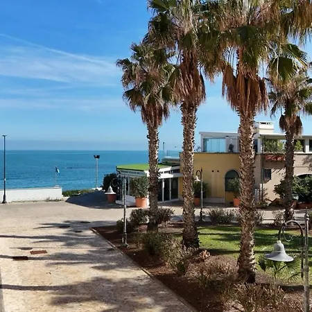 P018 - Porto Recanati, Meraviglioso Trilocale Sul Mare Daire *