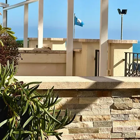 P018 - Porto Recanati, Meraviglioso Trilocale Sul Mare