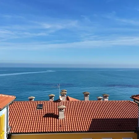 P018 - Porto Recanati, Meraviglioso Trilocale Sul Mare * Porto Recanati